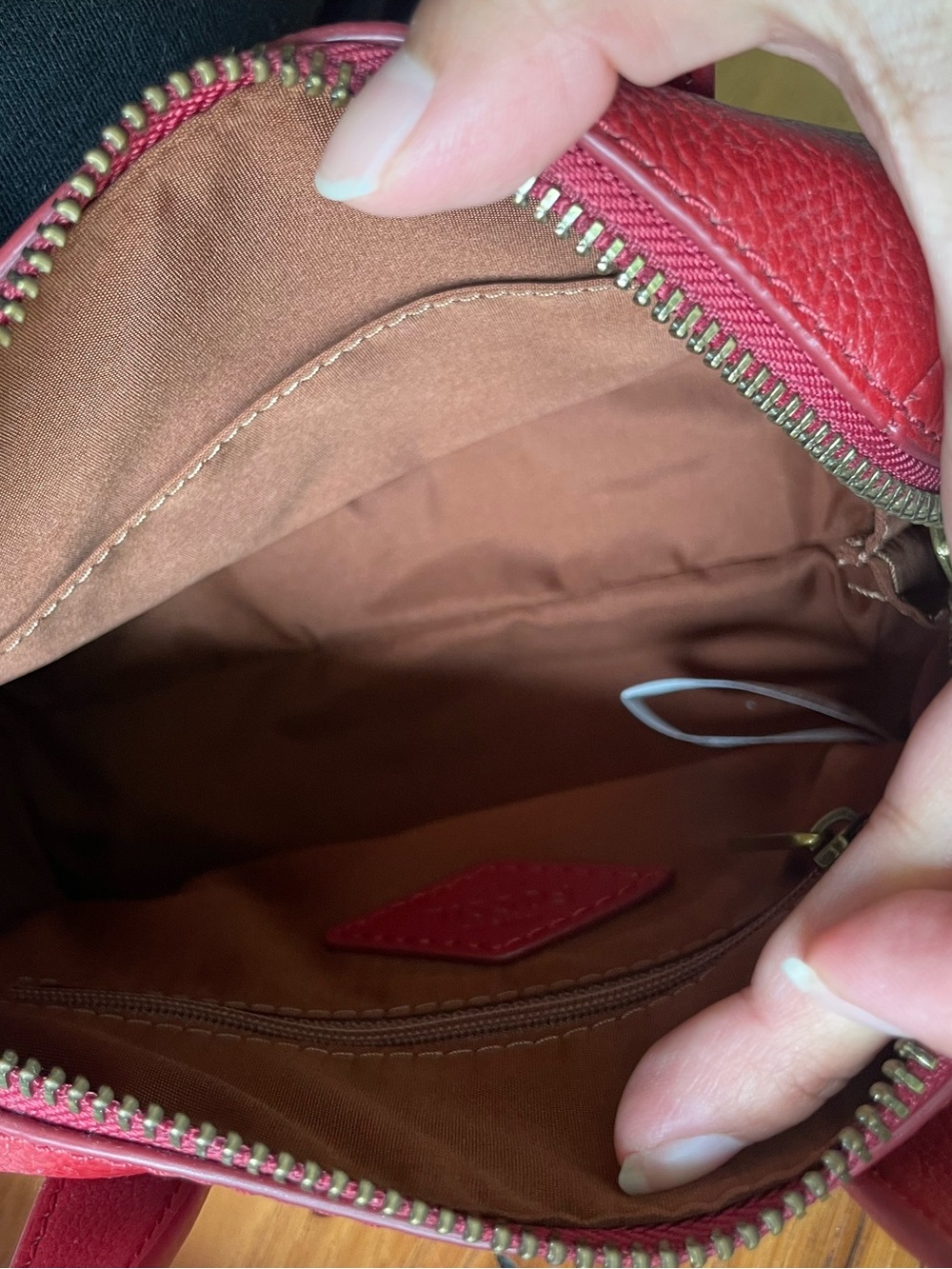 Mini Fossil Red Leather Satchel Handbag - Picture 3 of 3